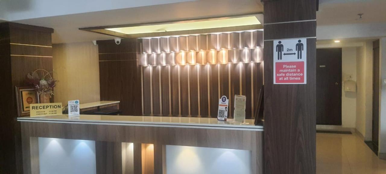 Prayana Hotels Коччи Экстерьер фото