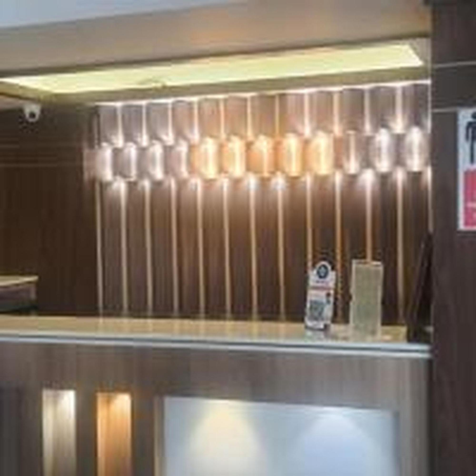 Prayana Hotels Коччи Экстерьер фото
