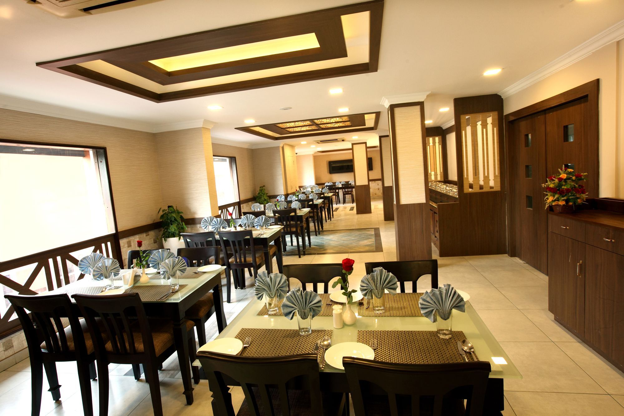 Prayana Hotels Коччи Экстерьер фото